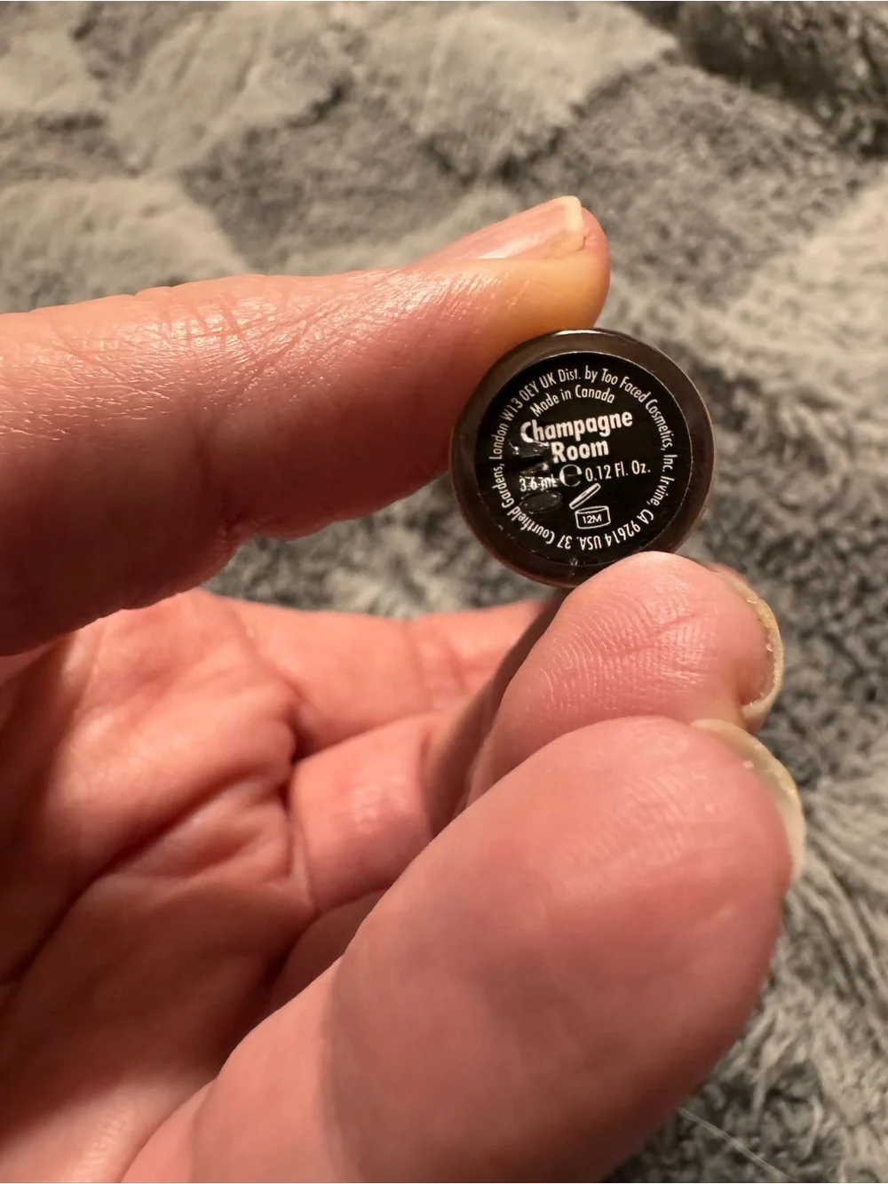 Too Faced Glamour Gloss Champagne Room